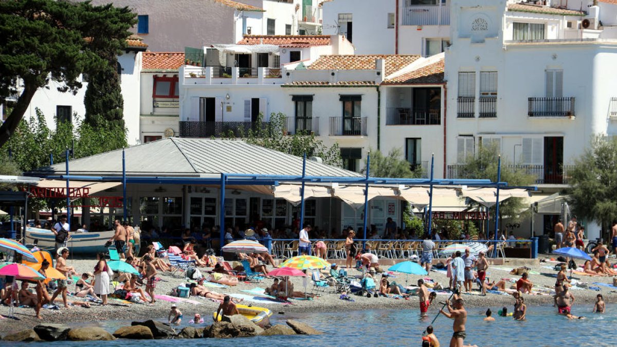 El Mediterrani s'escalfa i arriba als 30 graus entre Espanya i Itàlia