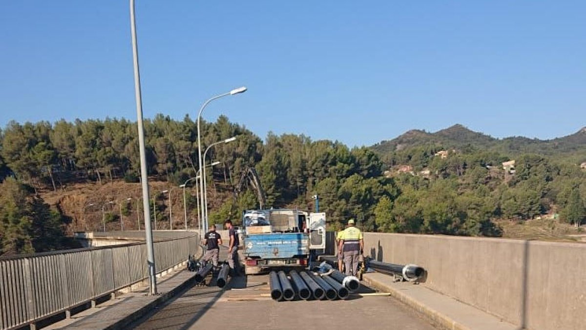 «Hay ayuntamientos que no dejan regar los campesinos para tener fuentes abiertas y mantener parcos y jardines»