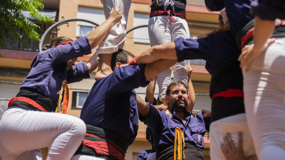 Imatge d'un castell dels Xiquets del Serrallo.