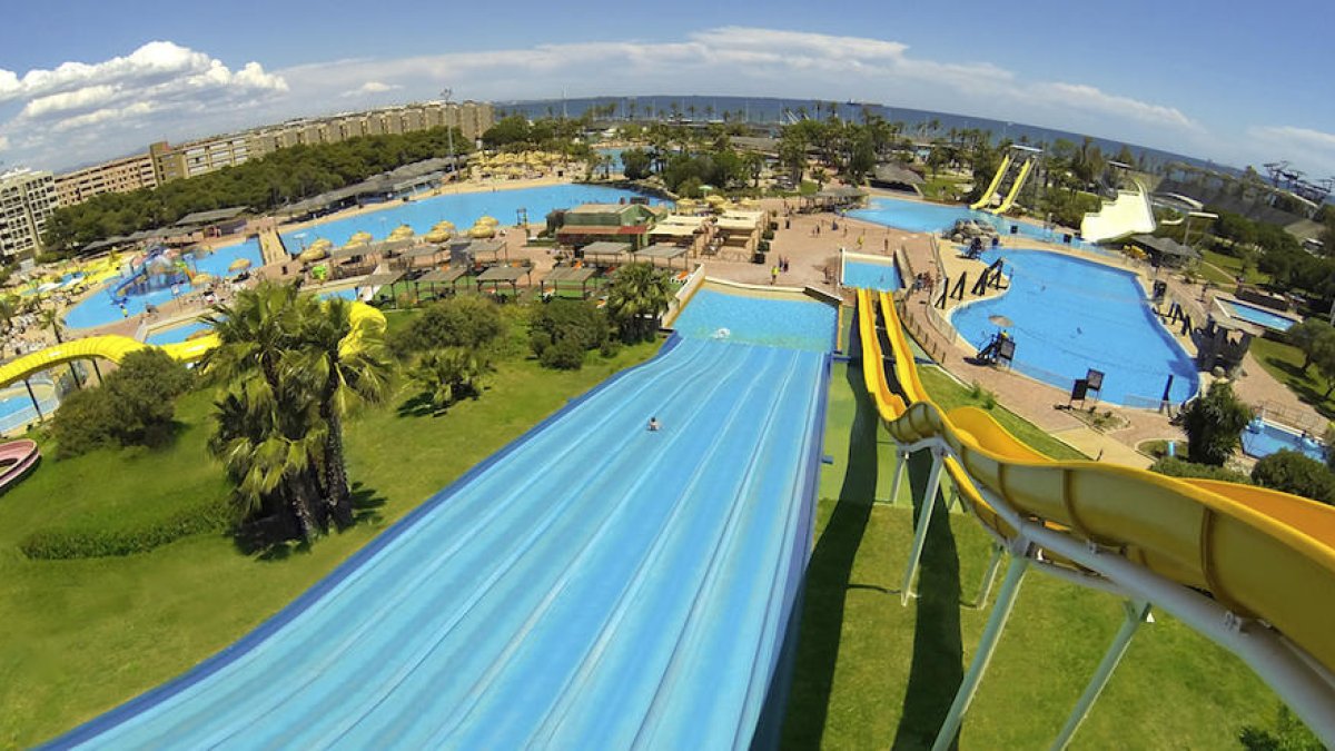 Aquopolis vuelve a abrir la temporada que celebra el 35 aniversario|cumpleaños