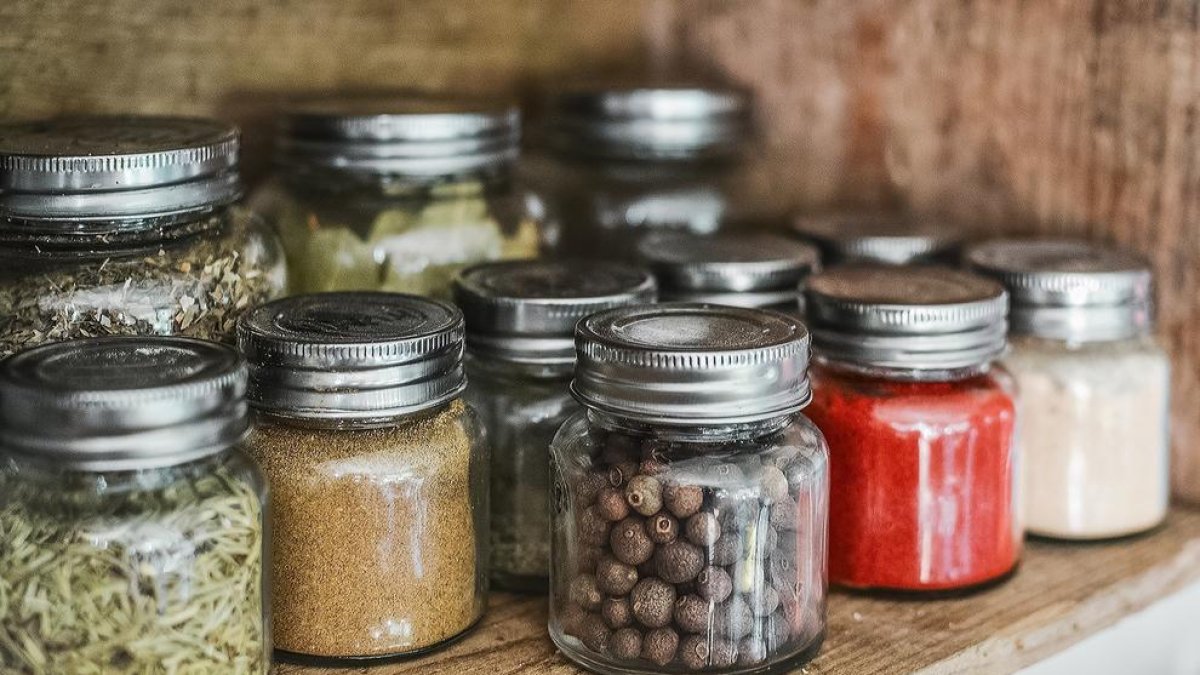 La mitad del orégano que se distribuye a Europa está adulterado con hojas de olivo