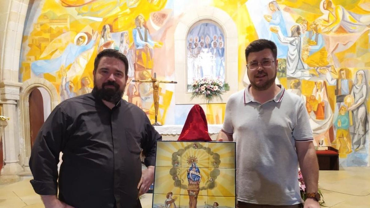 Es restaura i beneeix la majòlica robada de l'Ermita de Paret Delgada