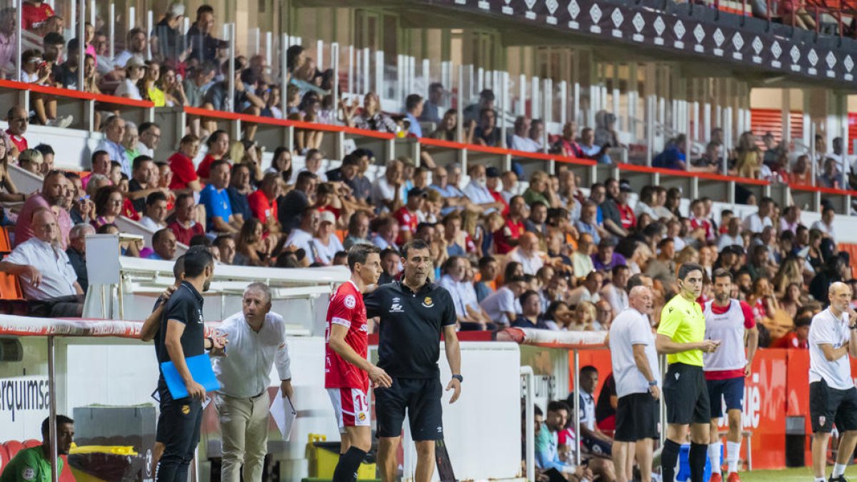 La derrota de diumenge deixa al Nàstic enfonsat en un mar de dubtes