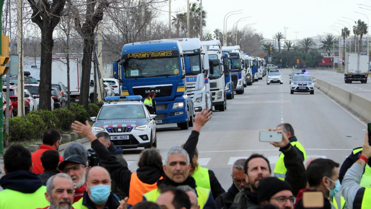 La Plataforma en Defensa del Transporte seguirá con las protestas aunque haya acuerdo