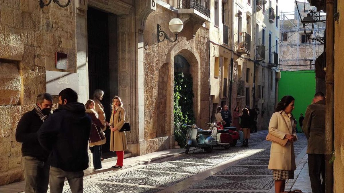 Tarragona acull el rodatge de la sèrie 'Bosé', dedicada a la vida del cantant