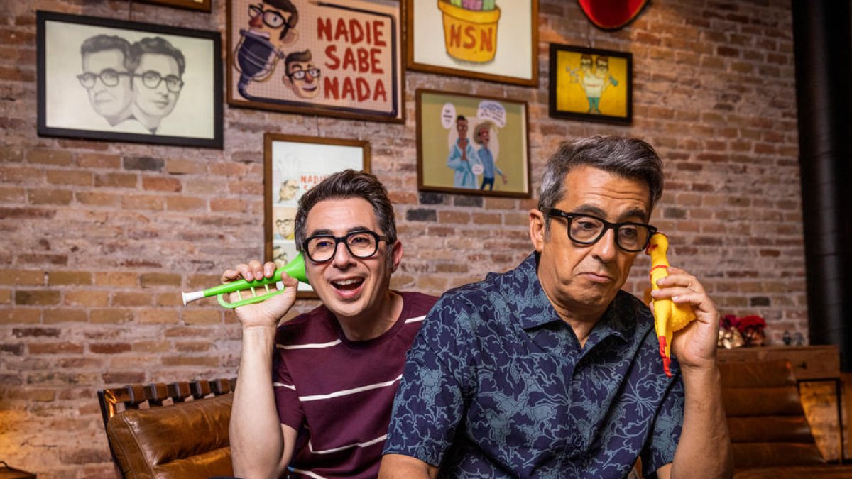 Buenafuente y Berto Romero estrenan en HBO Max la adaptación televisiva de 'Nadie sabe nata'