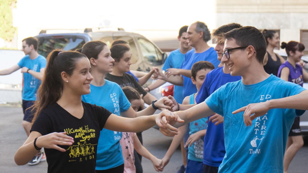 L'Esbart Danzaire de Tarragona comienza a ensayar el Ball Pla de Sant Magí