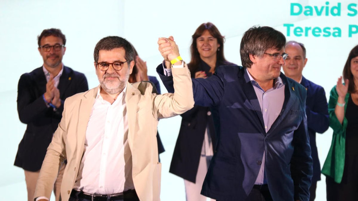 Puigdemont acusa Sánchez de fer «campanya bruta» amb les inversions de l'estat