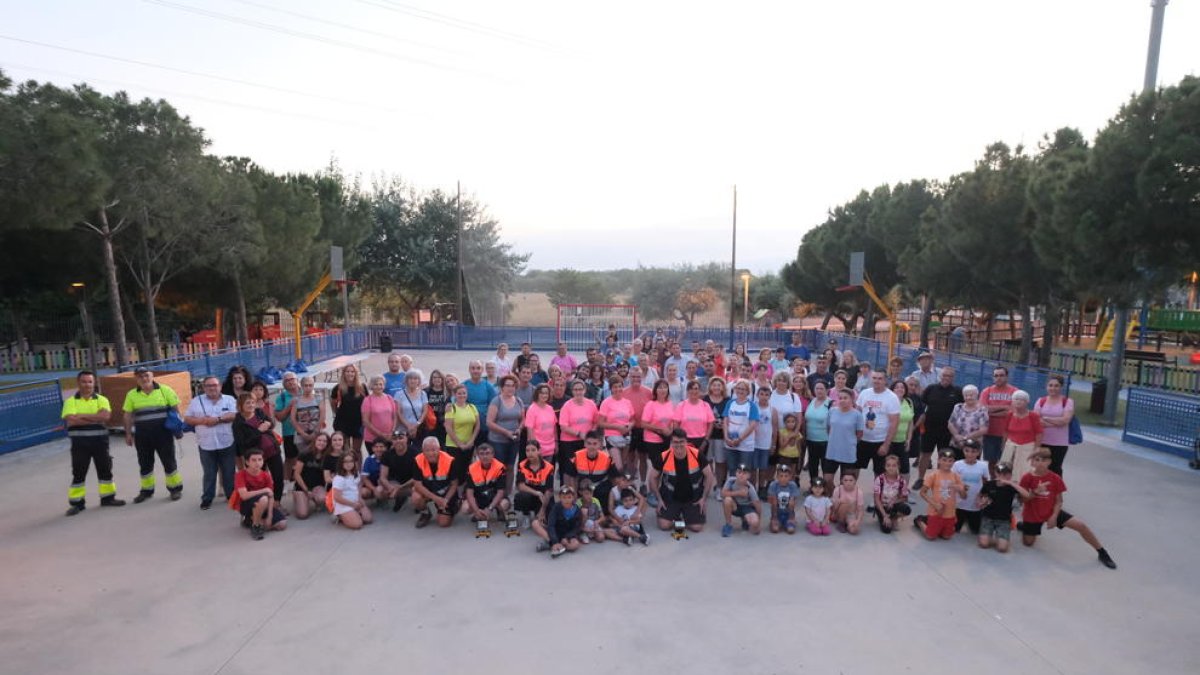 Más de 200 personas participan en la Caminata Nocturna de la Pobla de Mafumet