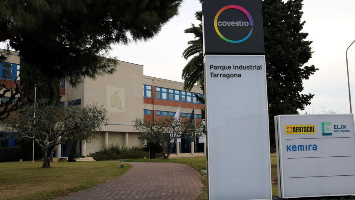 Imatge del parc industrial de Covestro a Tarragona