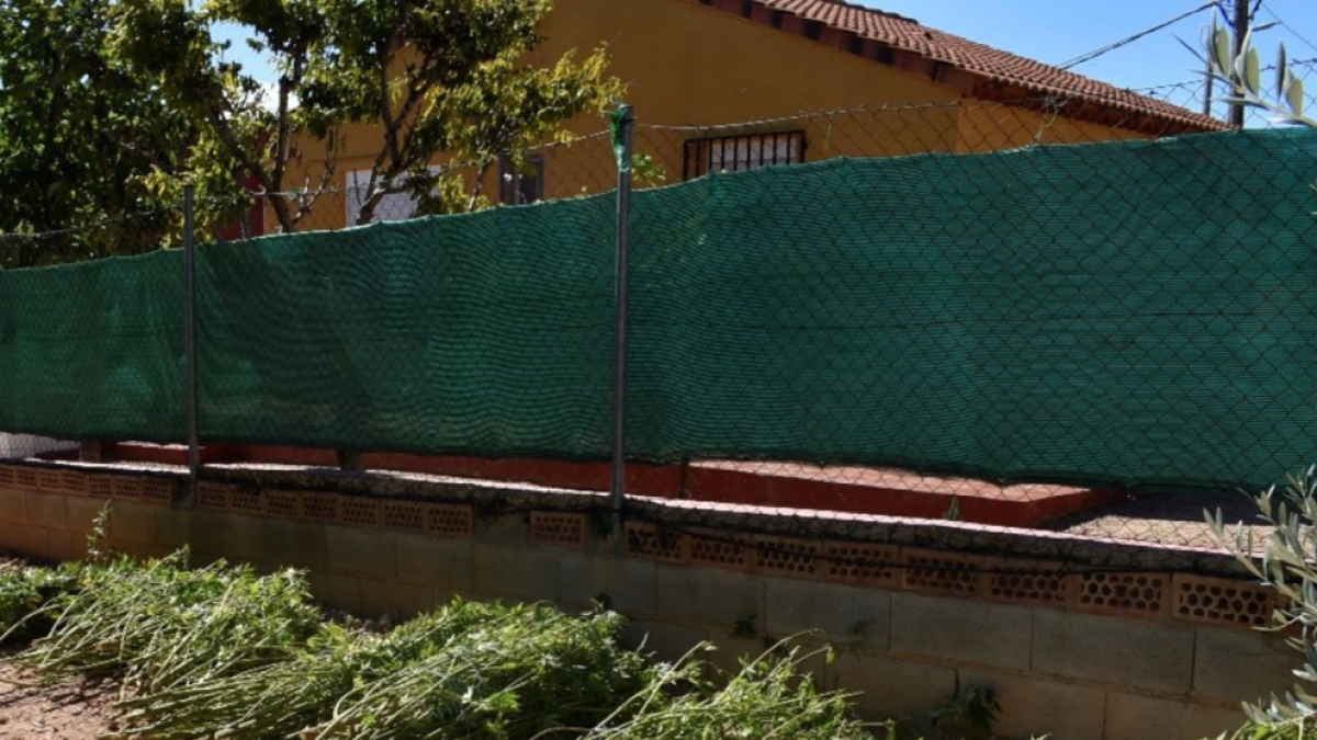 Detenidas tres personas por un «narcoasalto» con arma de fuego en una casa de Cabra del Camp