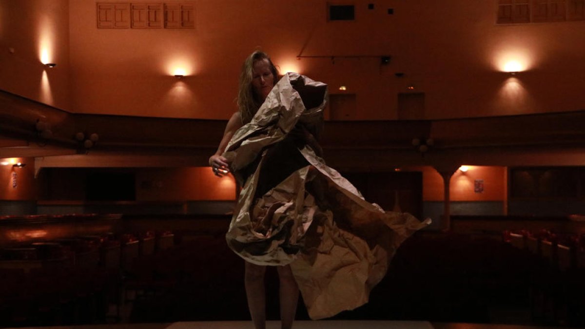 El Danseu Festival celebra diez años de vida integrando habitantes de les Piles en el programa artístico