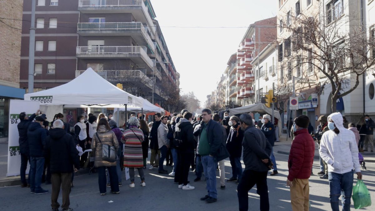 Cs, PP y Vox hacen frente común con Escola de Tothom en Vic en contra de la inmersión lingüística
