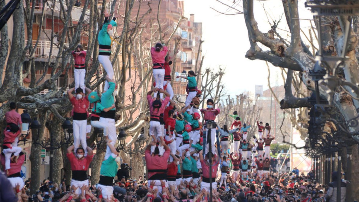 El Encuentro de Colles de las Decennals de Valls revive al mundo casteller
