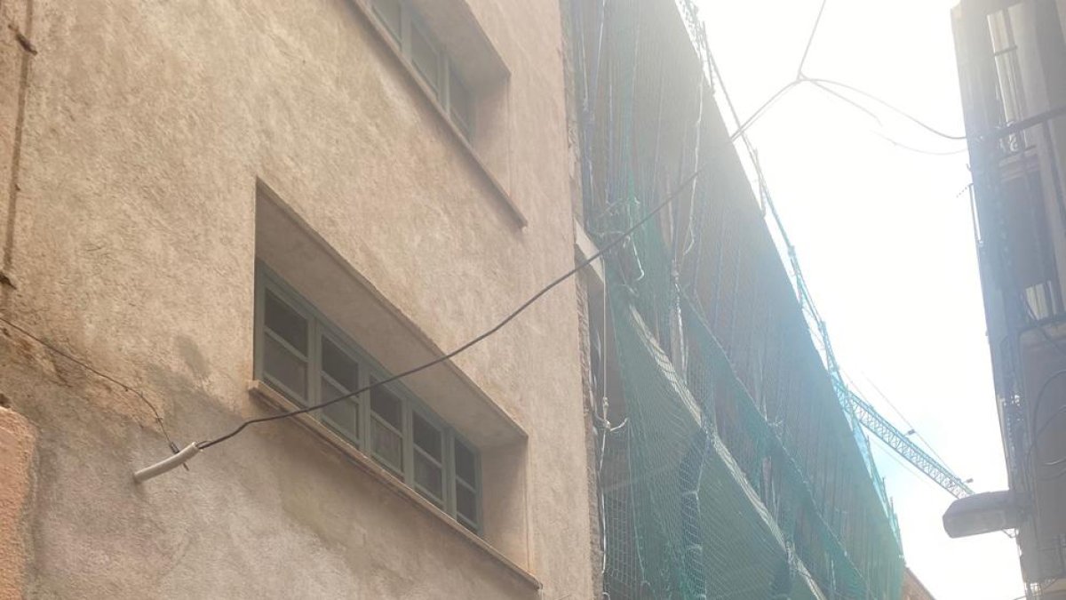 El retraso de las obras de ampliación del Centro de Lectura de Reus aplaza su uso