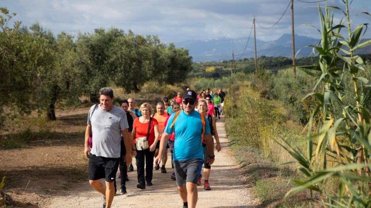 Éxito de participación en la caminata popular Supera't en Reus