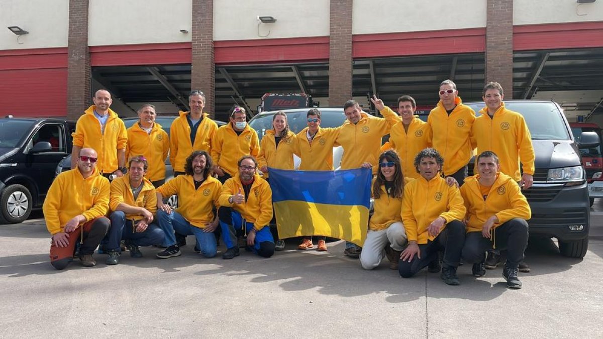 Dos bomberos del Parque Químico van a Ucrania en la nueva expedición