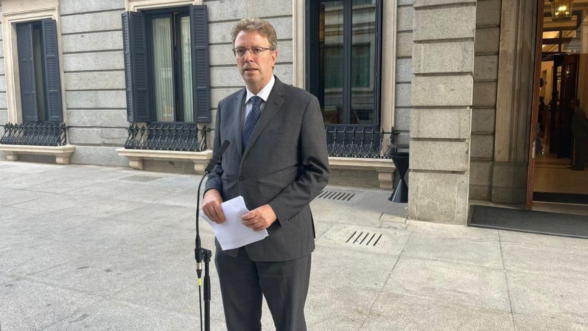 El PDeCAT reaparece proponiendo un 'espacio CiU' para|por su proyecto «moderado»