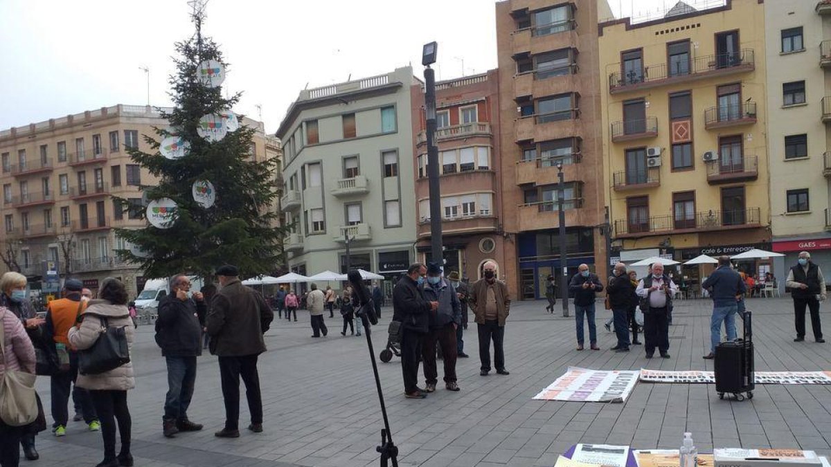 Els pensionistes preparen una manifestació pel cost de la vida