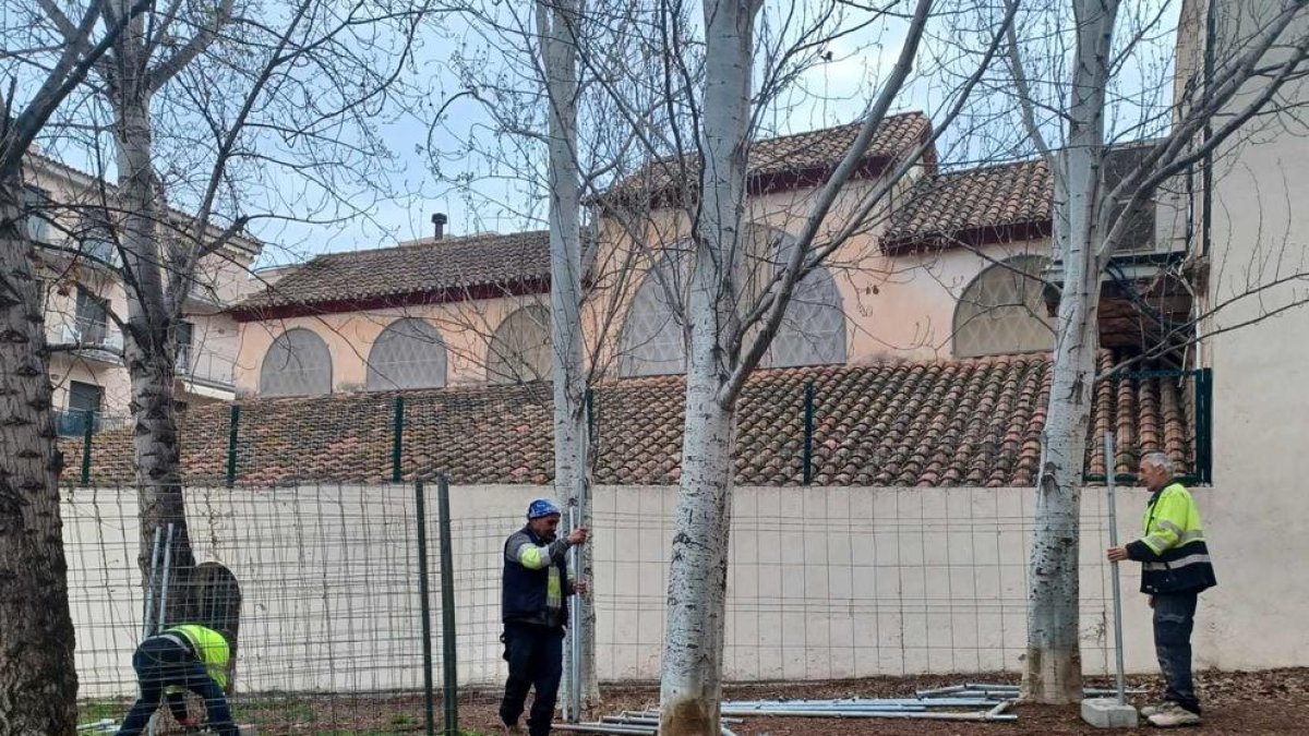 Cambrils inicia las obras de la Bodega para resolver las grietas y la degradación del edificio