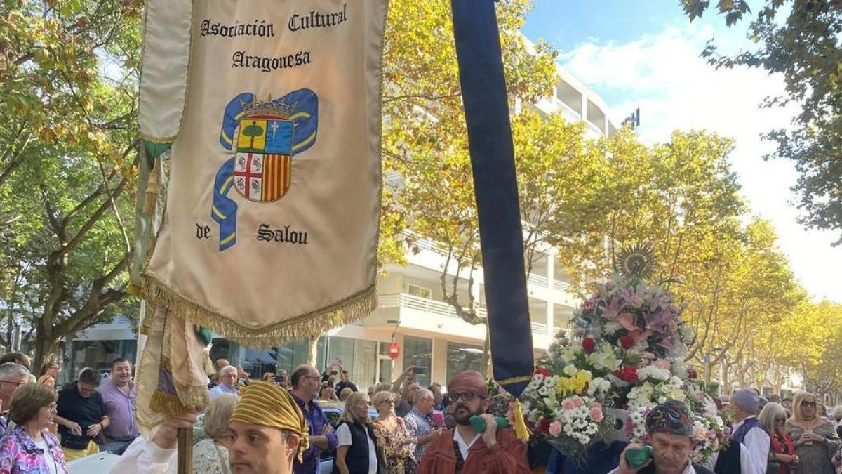Salou conmemora el Día del Pilar con una ofrenda y una misa aragonesa