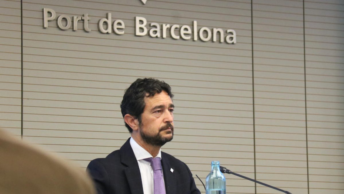 Calvet pone su cargo de presidente del Port de Barcelona a disposición del nuevo conseller