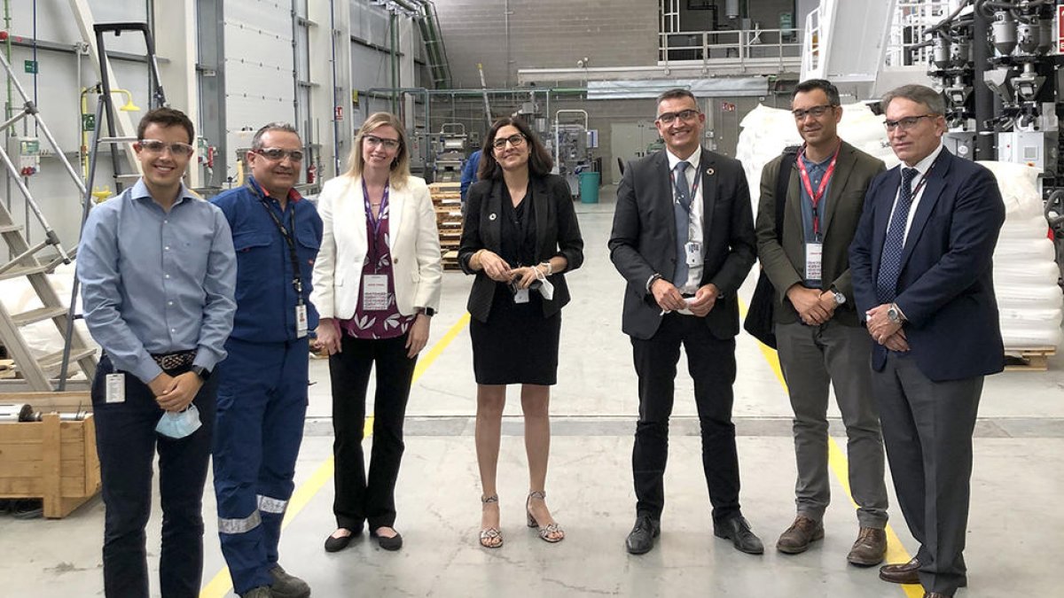 La Cónsul General de los EE.UU. visita Dow Tarragona