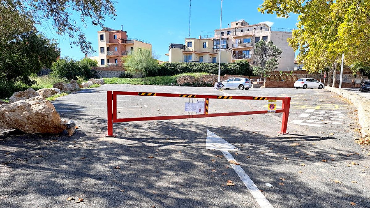 El cementerio de Tarragona habilita una zona de estacionamiento reservada para los entierros
