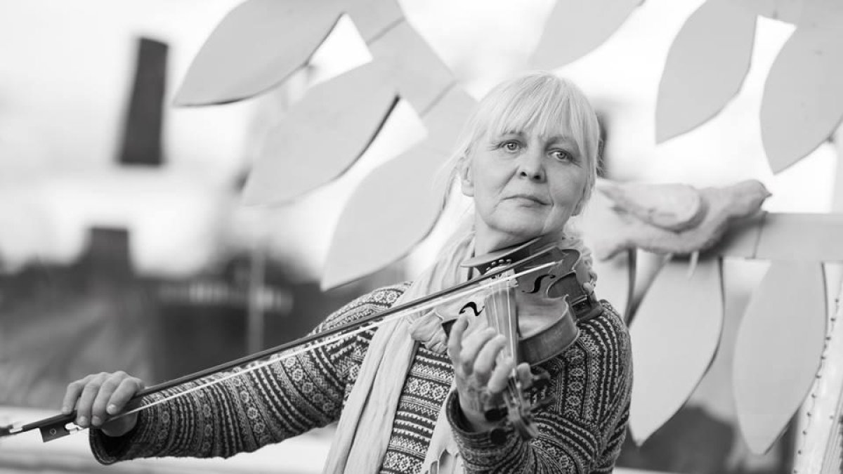 Estació Klezmer y la violinista polaca Iwona Sojka, este sábado en el Teatro El Almacén
