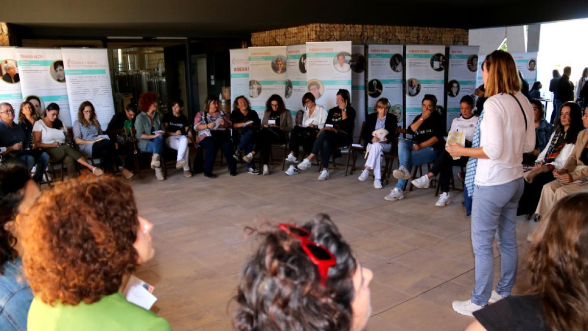 Gandesa acull una jornada de reflexió i debat sobre el paper de la dona en el sector primari