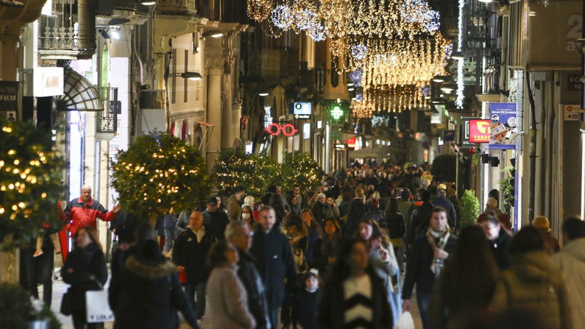El comerç de Reus confia que l'obertura en festius revifi les compres de Nadal