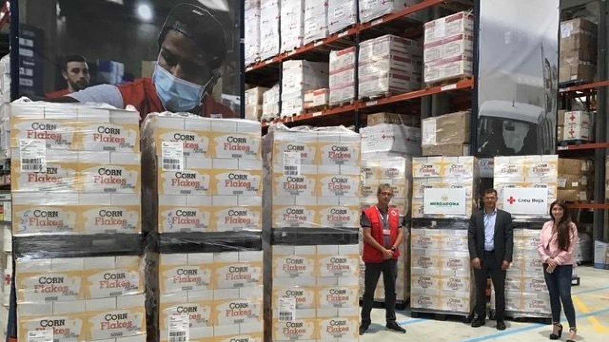 Mercadona lliura més de 6.500 paquets de cereals a Creu Roja de Catalunya