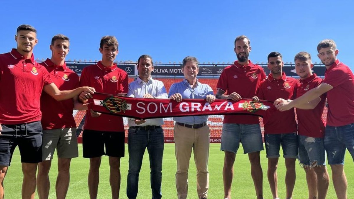 El Nàstic presenta a les 7 incorporacions