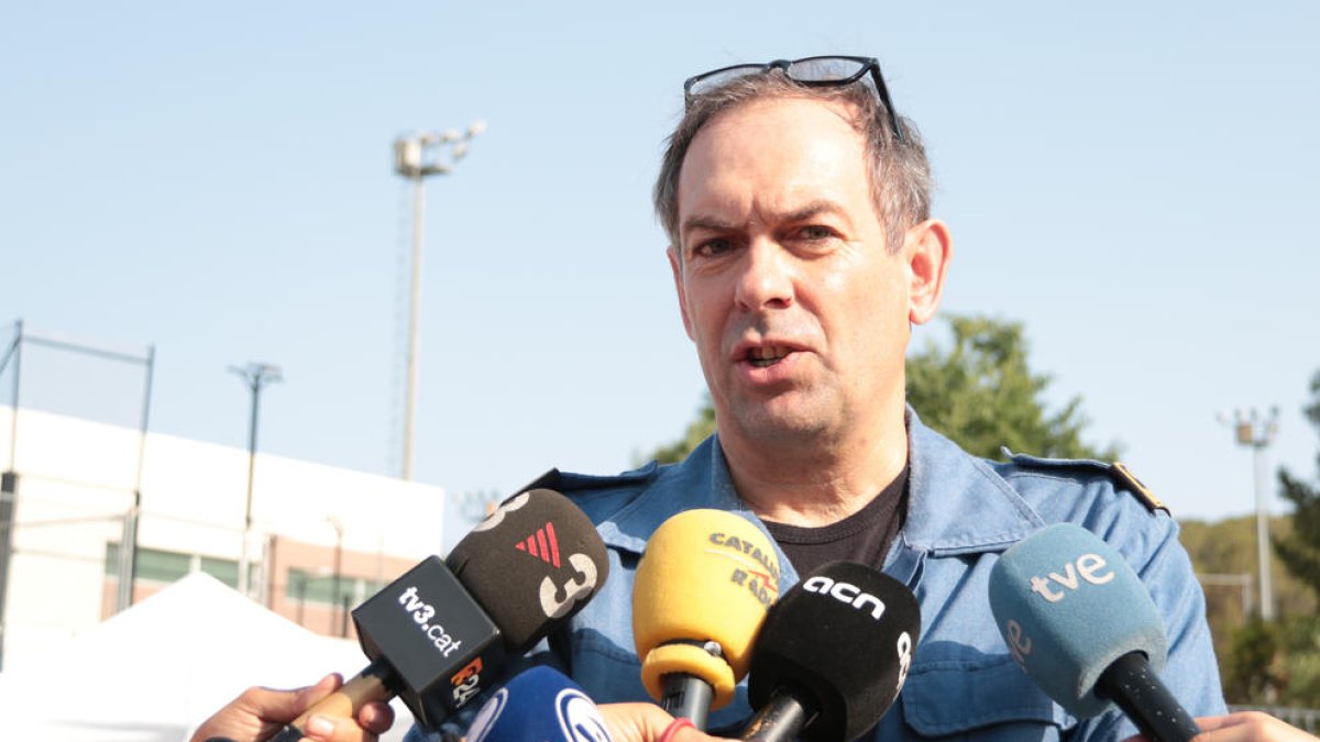 Bombers espera que la cabeza del incendio de Olivella «acabe muriendo en unas viñas» en las próximas horas