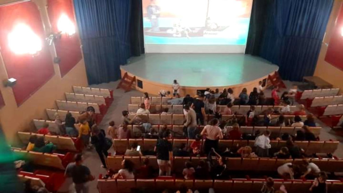 L'Ajuntament del Perelló compra el Cinema Auditori Victòria per 300.000 euros