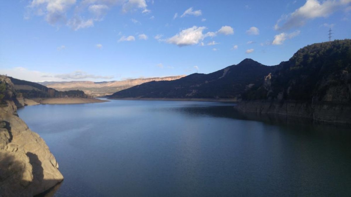 Los embalses del Ebro bajan un 2,2%