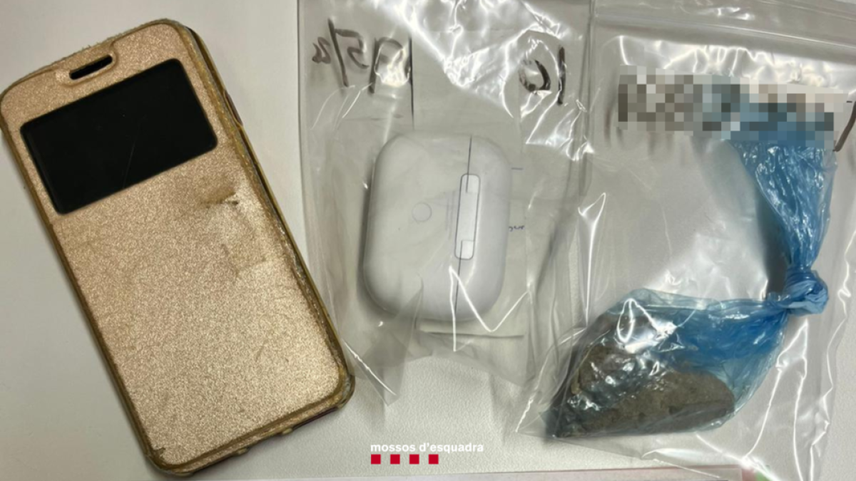 Circula con exceso de velocidad a Tarragona y le detienen por llevar heroína y un móvil robado