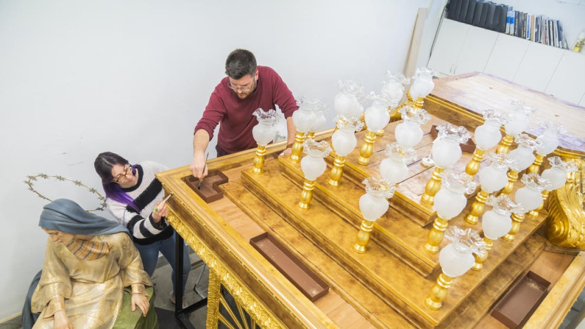 El paso de la Mare de Déu de l'Amargura de Reus volverá a lucir en procesión el martes