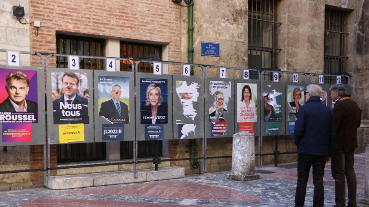Unos 27.000 residentes en Cataluña podrán votar en las presidenciales francesas