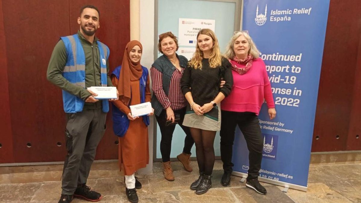 Islamic Relief reparteix cupons d'aliments entre les persones més vulnerables de Tarragona