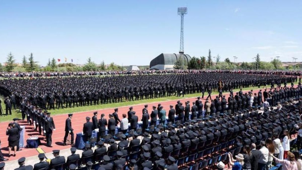 La policía elimina el examen de ortografía en las oposiciones para entrar al cuerpo