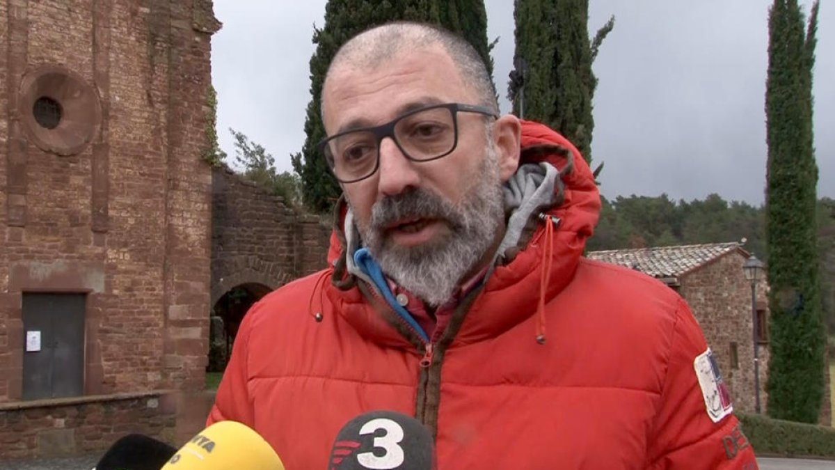 Mor l'alcalde del Brull en un accident mentre movia unes bales de palla a la seva finca