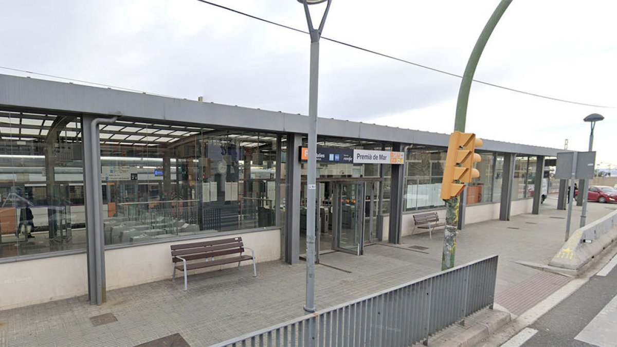 Denunciada una dona per simular que l'havien robat a l'estació de Premià