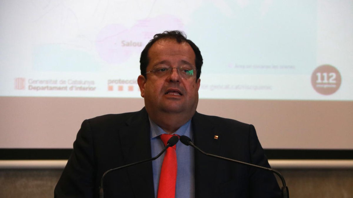 Elena defiende en Tortosa que Renfe en Cataluña «está dejada de la mano de Dios»