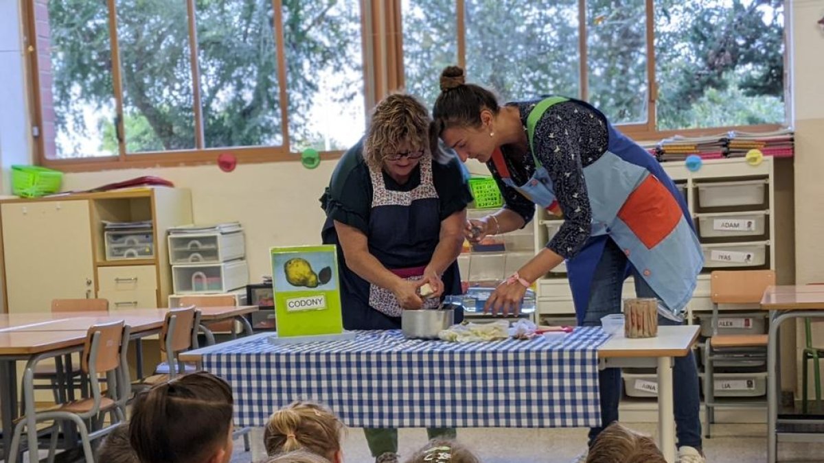 «A l'escola tenim la responsabilitat de mantenir la Castanyada»