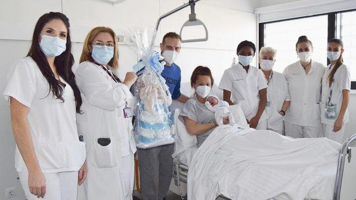 La Fira Centre Comercial regala pañales a los primeros reusenses del año