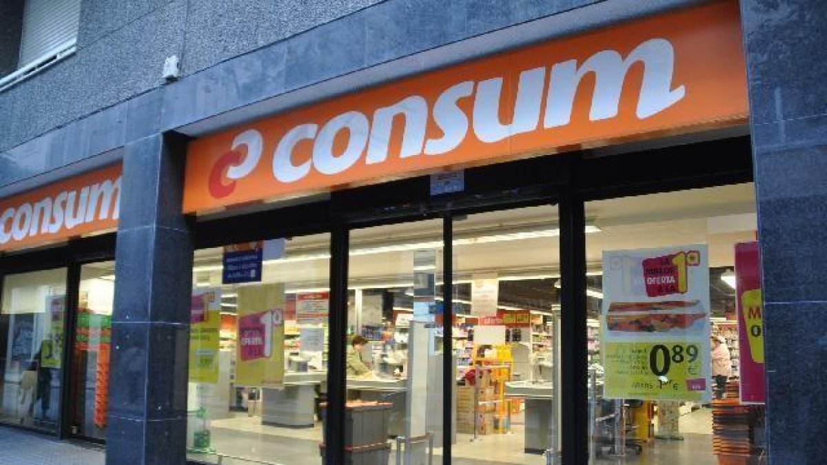 Consumo incrementa un 9% el salario de sus trabajadores para combatir la pérdida de poder adquisitivo