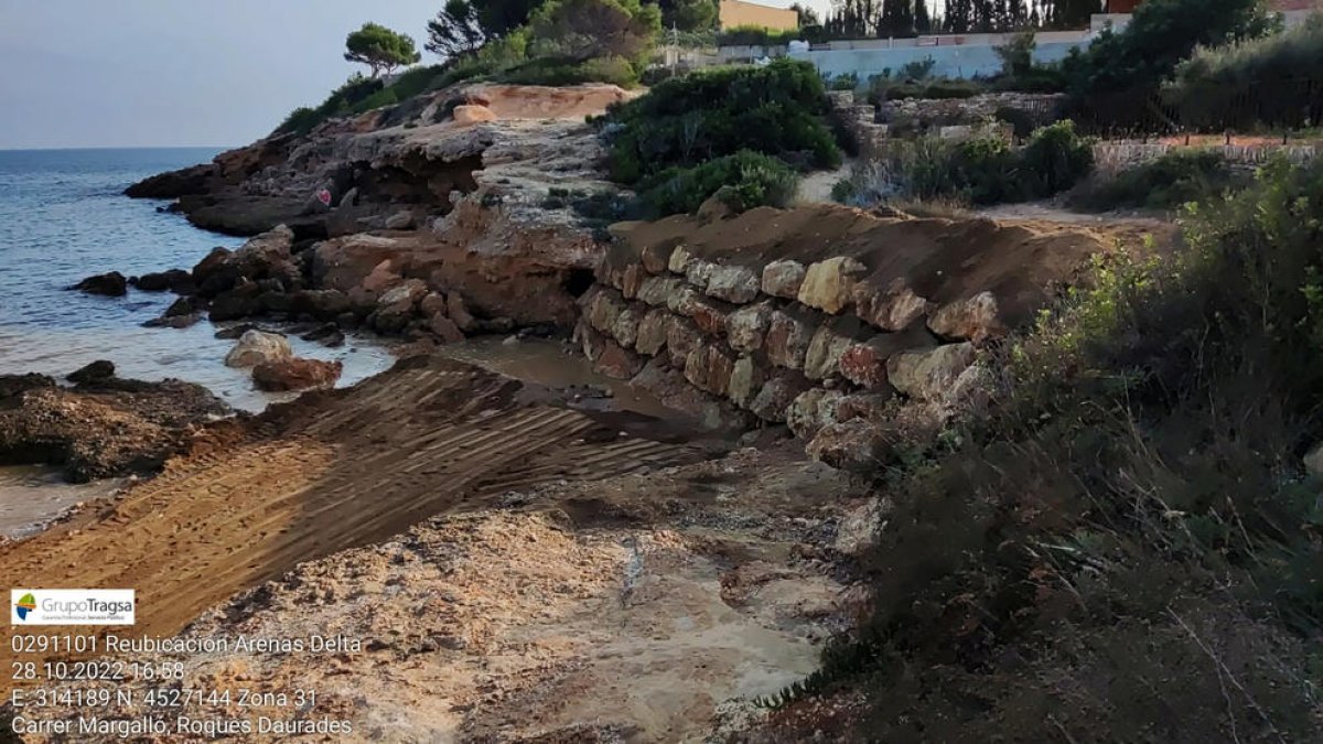 Costes consolida un acantilado que amenazaba con hundirse en la Ametlla de Mar