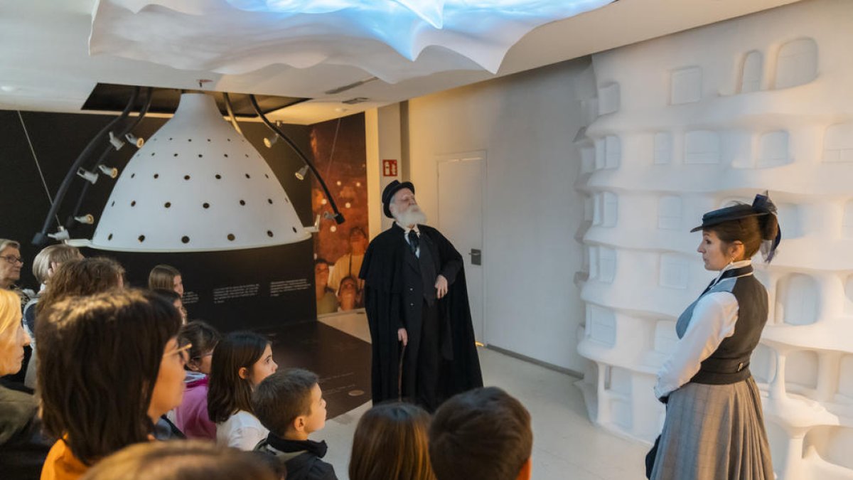 El Gaudí Centre de Reus mostra la vida de l'arquitecte a través del teatre