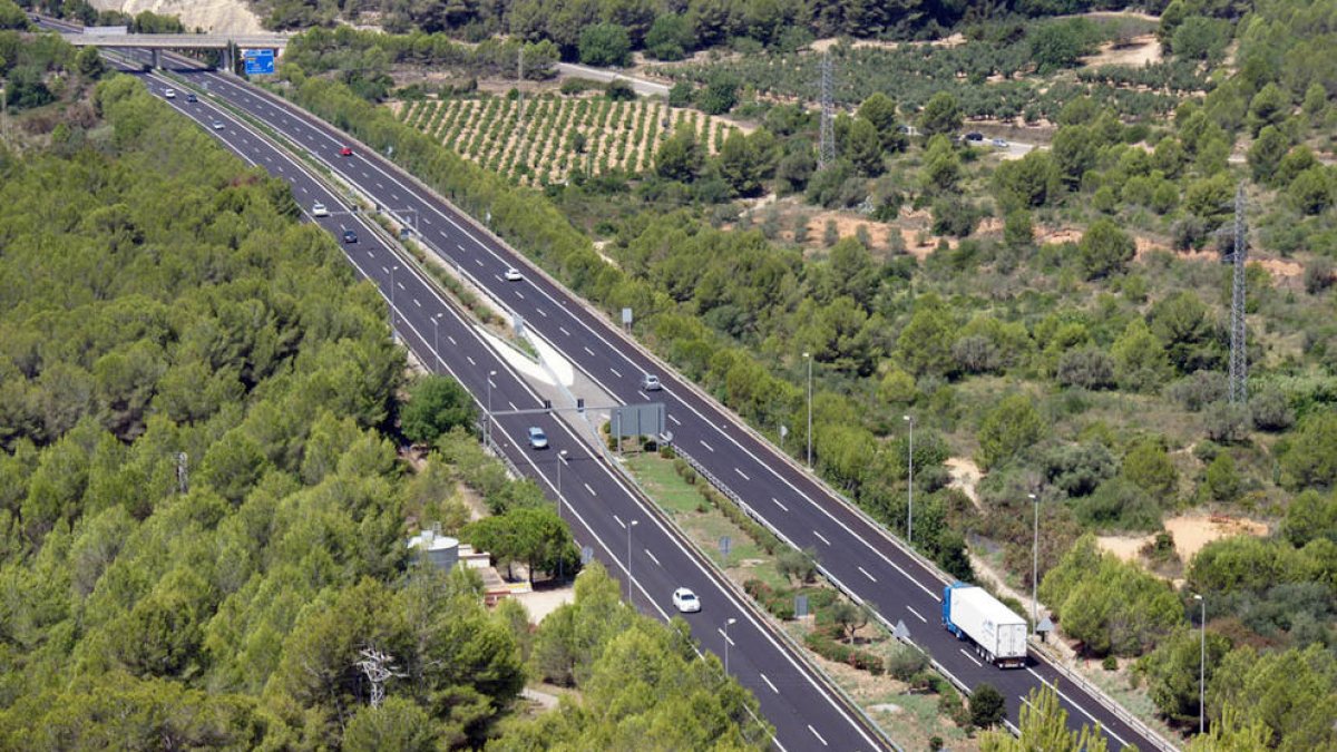 Los ayuntamientos del Penedès reclaman aumentar las bonificaciones de la autopista C32